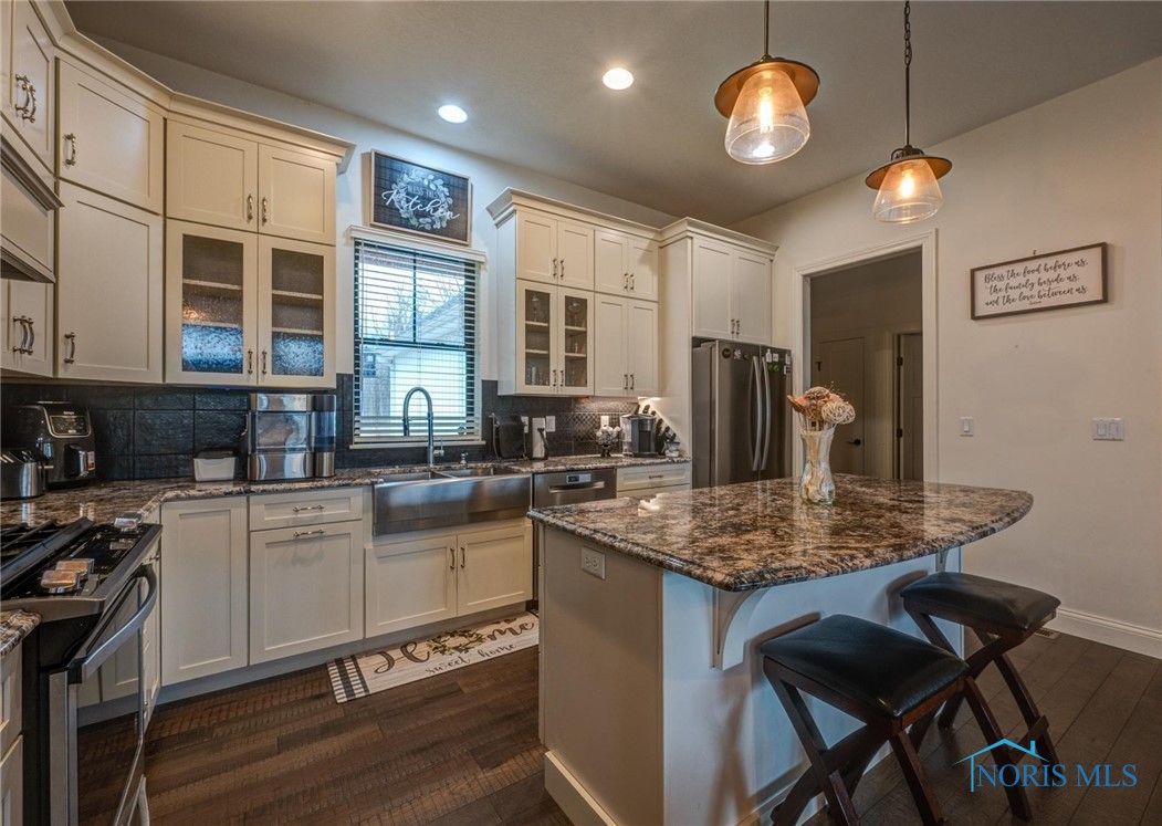 12535 S River Road, Grand Rapids, Ohio image 3