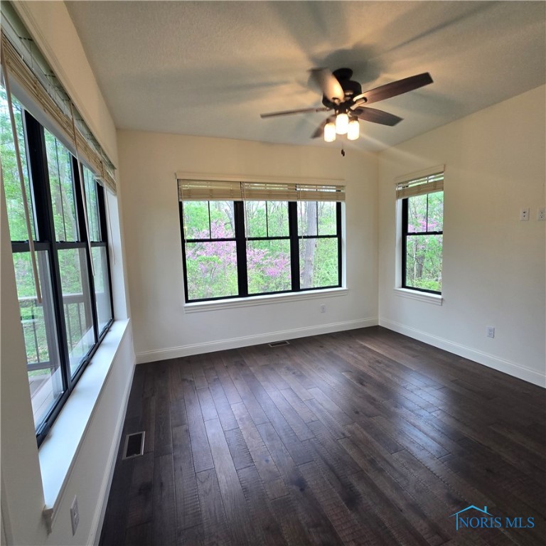 12535 S River Road, Grand Rapids, Ohio image 29