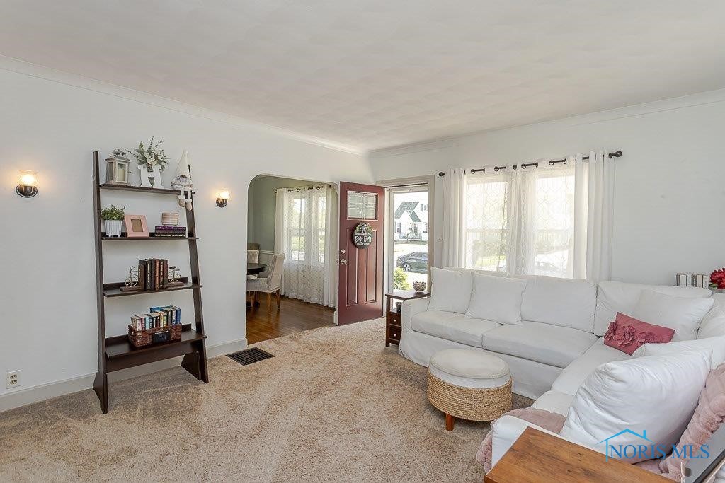 3715 Sherbrooke Road, Toledo, Ohio image 3