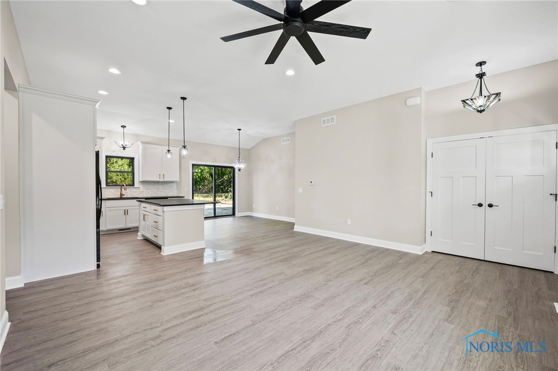 6715 Oakbrook Drive
