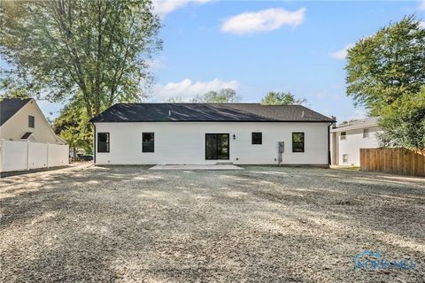 Tiny photo for 6715 Oakbrook Drive, Whitehouse, OH 43571 (MLS # 6136879)