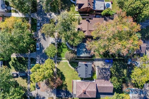 Tiny photo for 2541 Goddard Road, Toledo, OH 43606 (MLS # 6136635)
