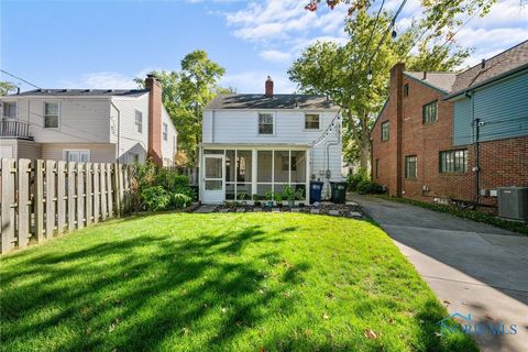 Tiny photo for 2541 Goddard Road, Toledo, OH 43606 (MLS # 6136635)