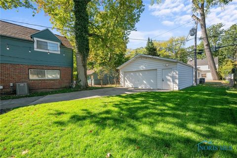 Tiny photo for 2541 Goddard Road, Toledo, OH 43606 (MLS # 6136635)