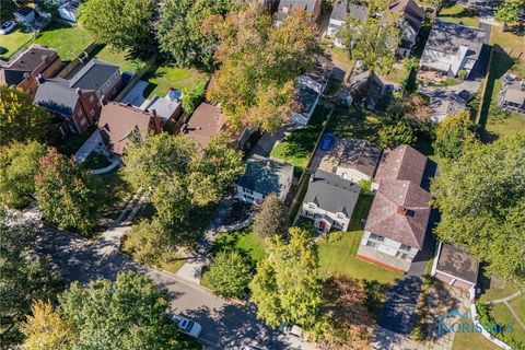 Tiny photo for 2541 Goddard Road, Toledo, OH 43606 (MLS # 6136635)