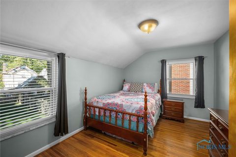 Tiny photo for 2541 Goddard Road, Toledo, OH 43606 (MLS # 6136635)