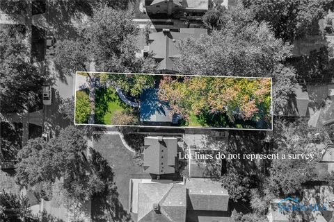 Tiny photo for 2541 Goddard Road, Toledo, OH 43606 (MLS # 6136635)