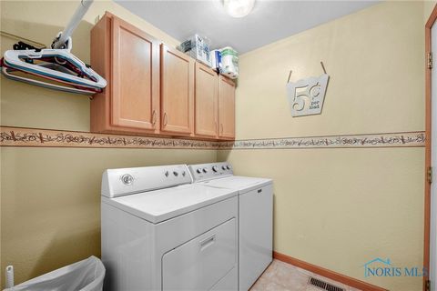 Tiny photo for 416 Castle Cove, Genoa, OH 43430 (MLS # 6136721)