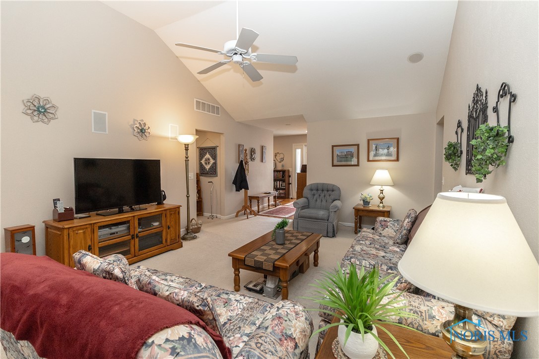4606 Blackstone Drive, Maumee, Ohio image 8