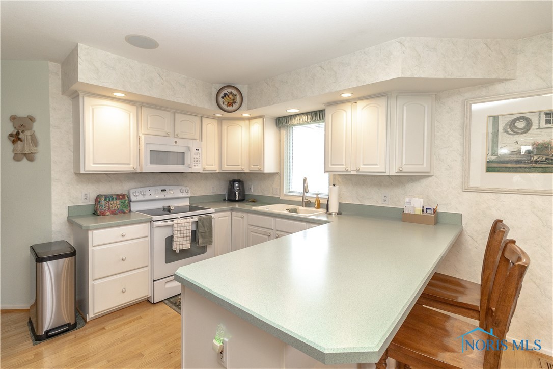 4606 Blackstone Drive, Maumee, Ohio image 13