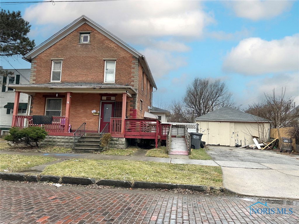 View Toledo, OH 43605 house