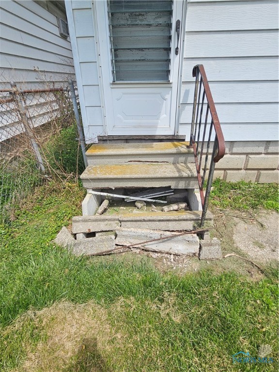 1745 Stahlwood Avenue, Toledo, Ohio image 13