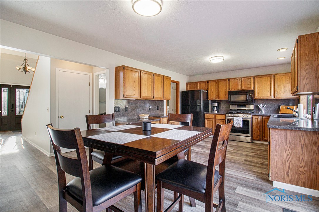 6900 Barleyton Circle, Sylvania, Ohio image 11