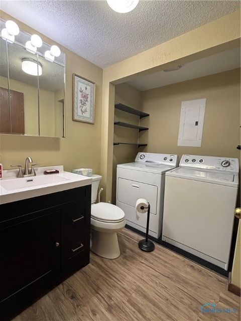 Tiny photo for 202 Wilson Street, Defiance, OH 43512 (MLS # 6136467)