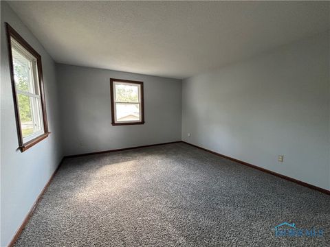 Tiny photo for 202 Wilson Street, Defiance, OH 43512 (MLS # 6136467)