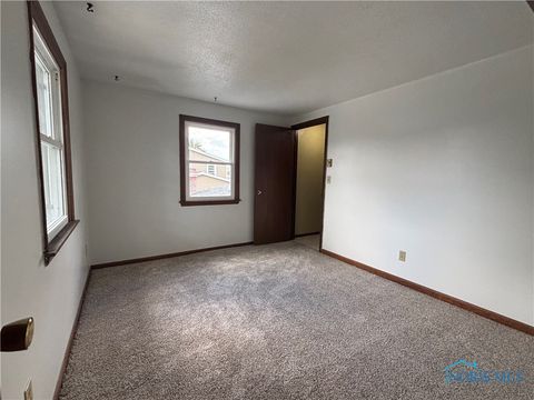 Tiny photo for 202 Wilson Street, Defiance, OH 43512 (MLS # 6136467)