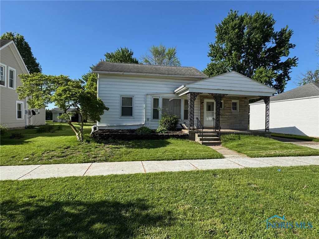651 Park Street, Napoleon, Ohio image 1