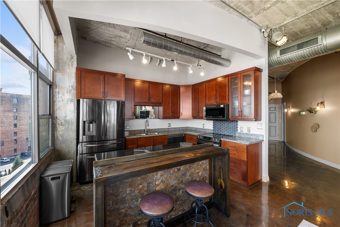 745 Washington Street 503