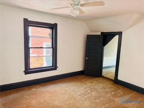 Tiny photo for 936 Orchard Street, Toledo, OH 43609 (MLS # 6136505)