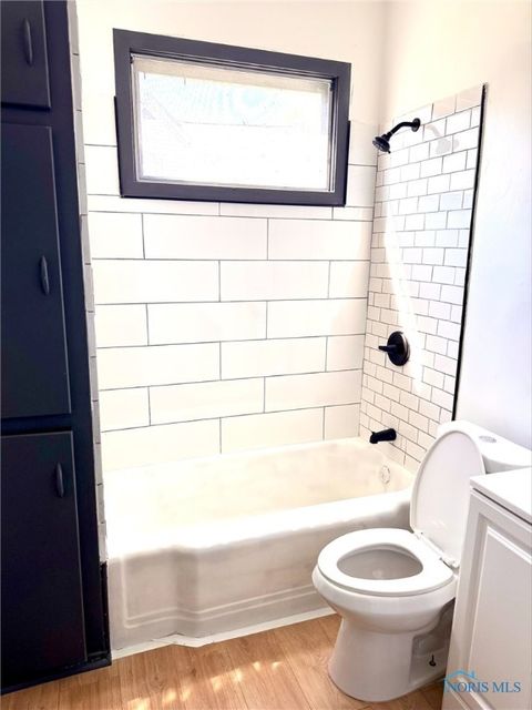 Tiny photo for 936 Orchard Street, Toledo, OH 43609 (MLS # 6136505)