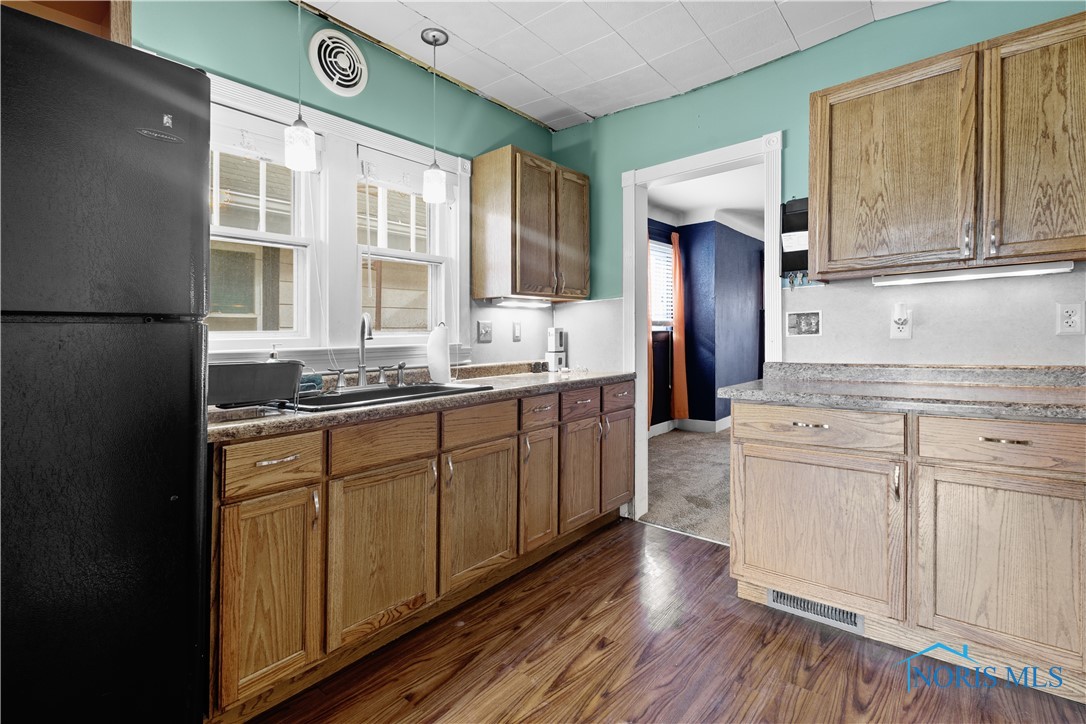1006 Woodward Avenue, Toledo, Ohio image 8