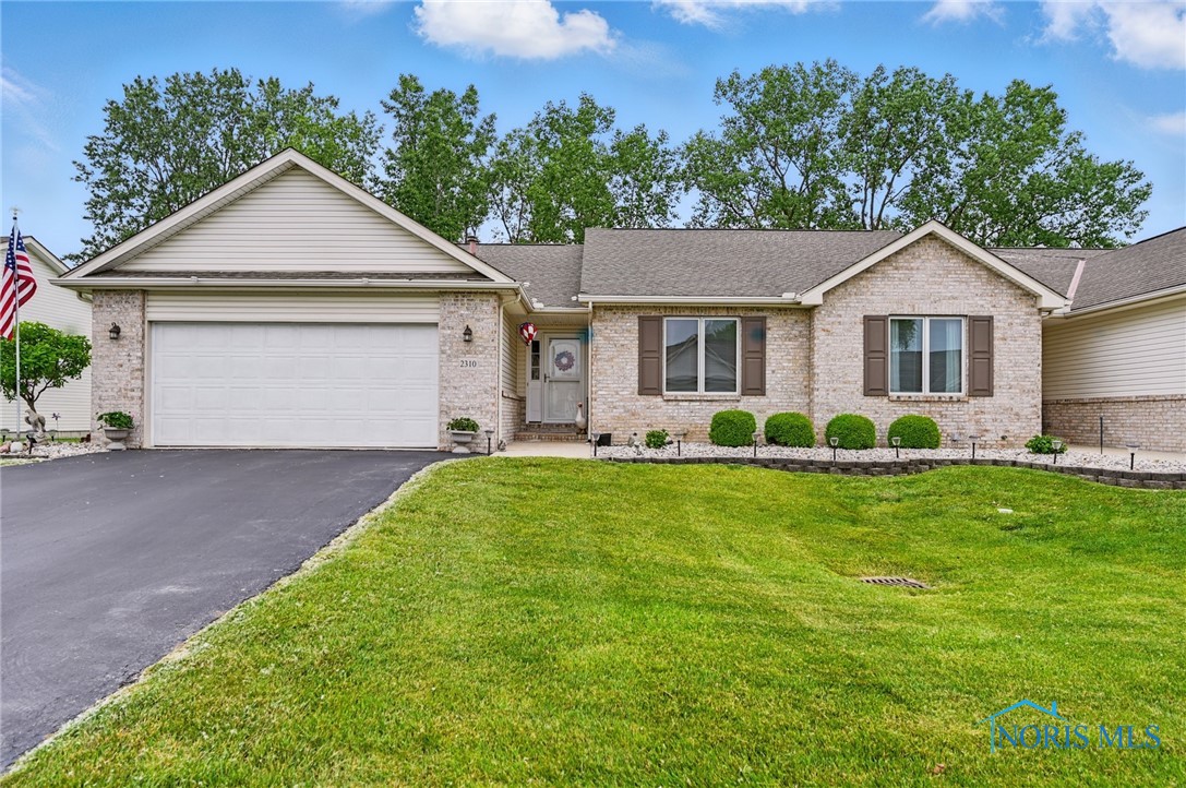 2310 Villa West Drive, Findlay, Ohio image 2