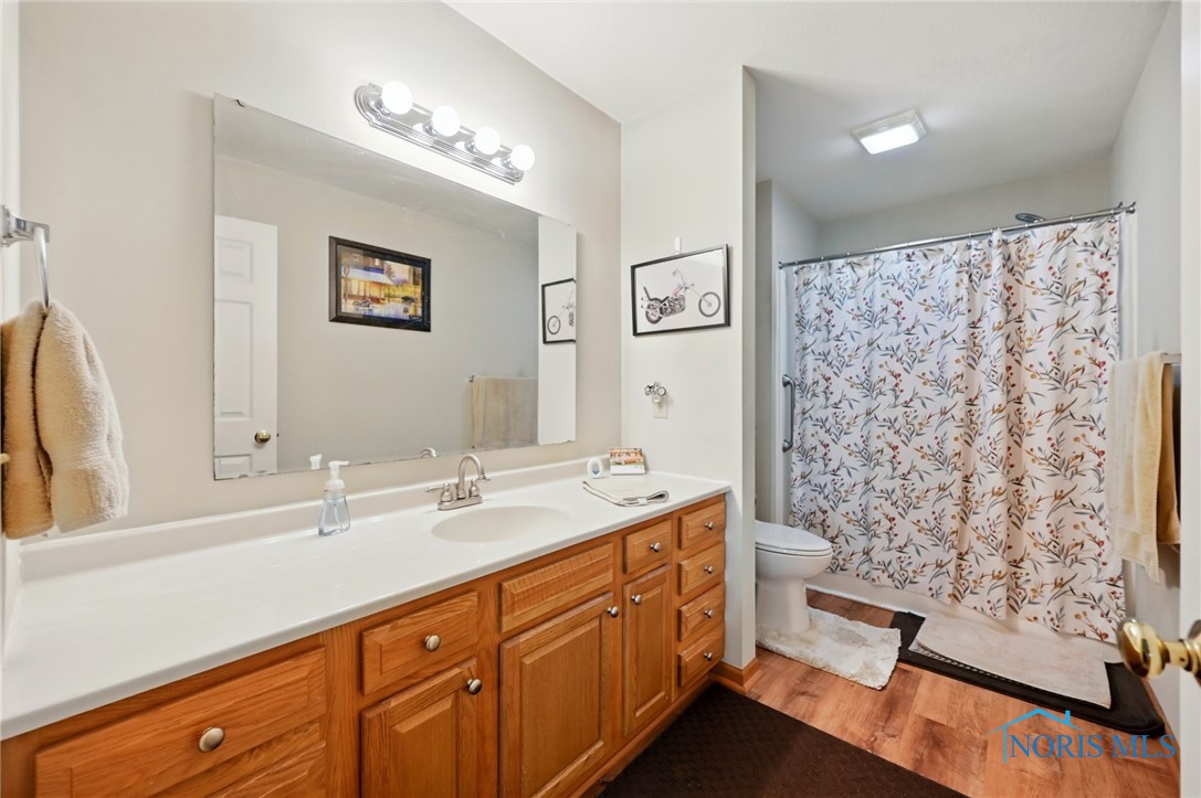 2310 Villa West Drive, Findlay, Ohio image 23