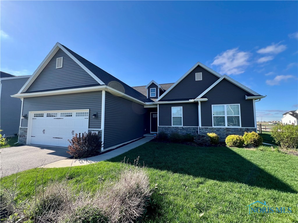 101 Bentley Drive, Perrysburg, Ohio image 2