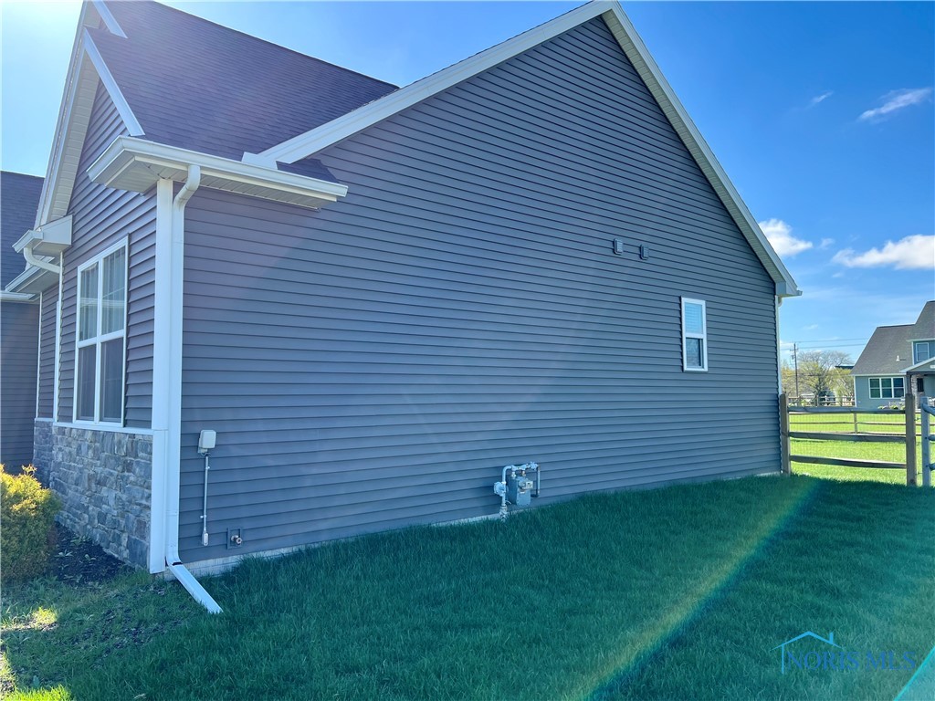 101 Bentley Drive, Perrysburg, Ohio image 5
