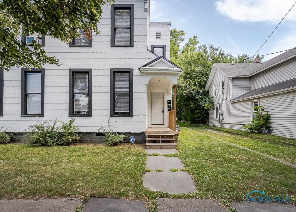 624 Bush Street
