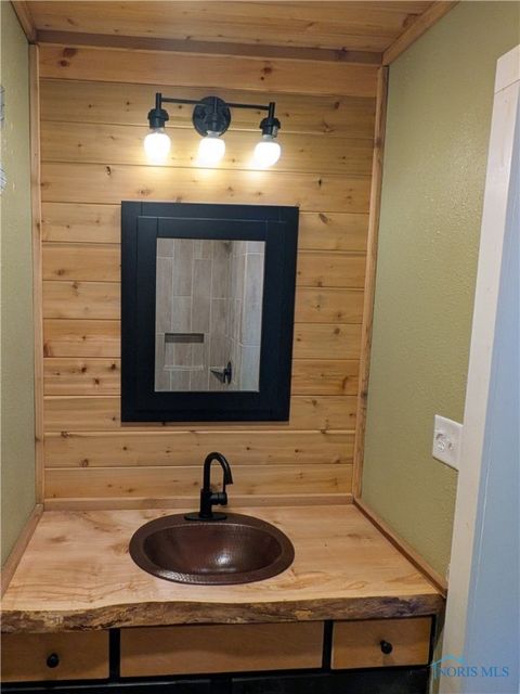 Tiny photo for 3667 County Road 1, Swanton, OH 43558 (MLS # 6135963)