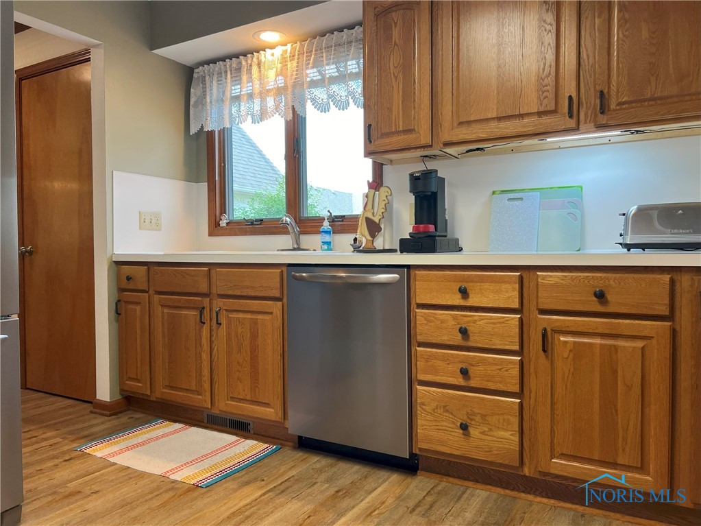 4259 Townhouse Drive #F, Oregon, Ohio image 18