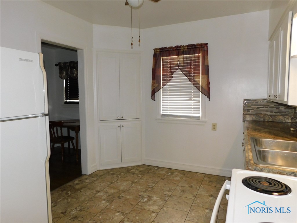 506 N Main Street, Walbridge, Ohio image 11