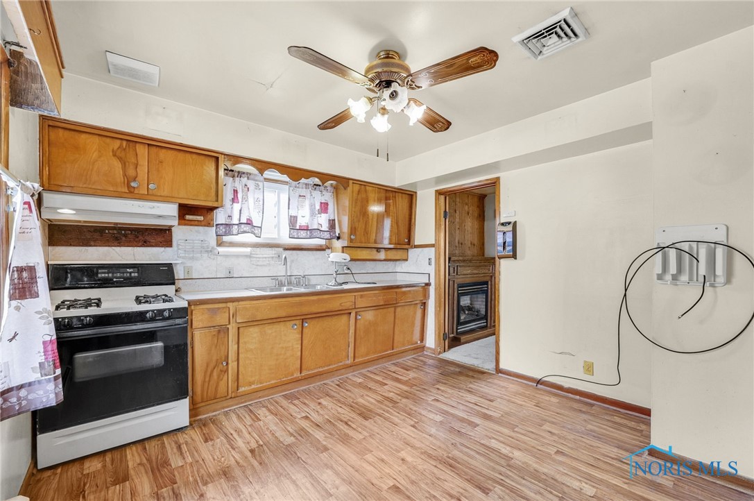 2918 Nash Rd Rd, Toledo, Ohio image 9