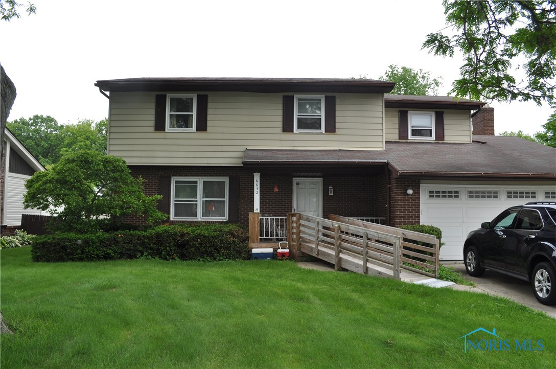 6652 Sue Lane, Maumee, Ohio image 1
