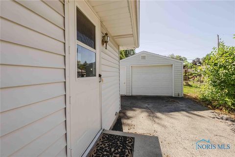 Tiny photo for 425 Rector Avenue, Findlay, OH 45840 (MLS # 6136586)