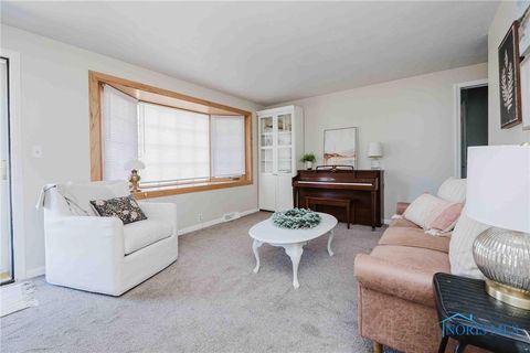 Tiny photo for 425 Rector Avenue, Findlay, OH 45840 (MLS # 6136586)