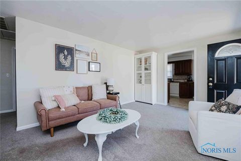Tiny photo for 425 Rector Avenue, Findlay, OH 45840 (MLS # 6136586)
