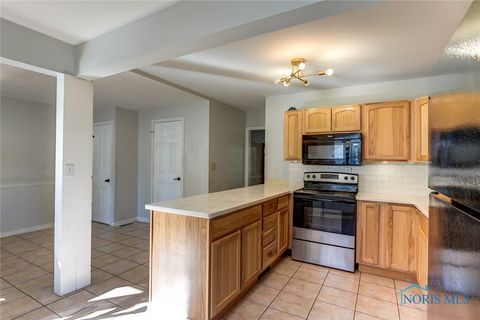 Tiny photo for 401 Portz Avenue, Findlay, OH 45840 (MLS # 6136986)