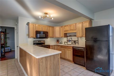 Tiny photo for 401 Portz Avenue, Findlay, OH 45840 (MLS # 6136986)