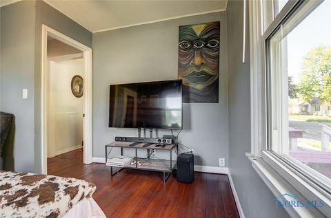 Tiny photo for 401 Portz Avenue, Findlay, OH 45840 (MLS # 6136986)