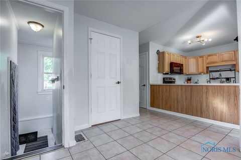 Tiny photo for 401 Portz Avenue, Findlay, OH 45840 (MLS # 6136986)