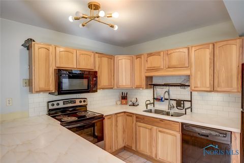 Tiny photo for 401 Portz Avenue, Findlay, OH 45840 (MLS # 6136986)