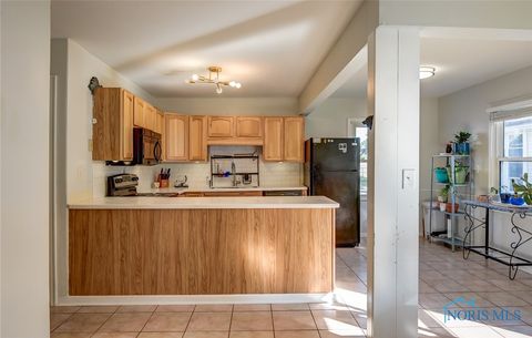 Tiny photo for 401 Portz Avenue, Findlay, OH 45840 (MLS # 6136986)