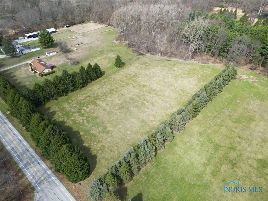 13076 Archbold Whitehouse Road, Whitehouse, Ohio image 1
