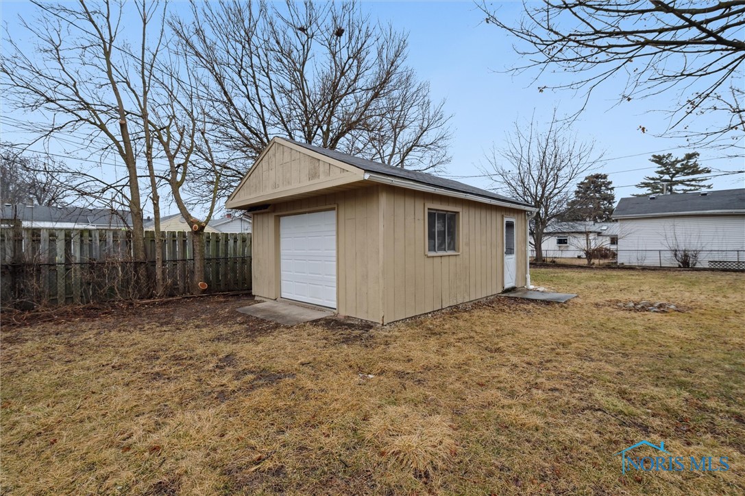 1132 Lewis Street, Rossford, Ohio image 48