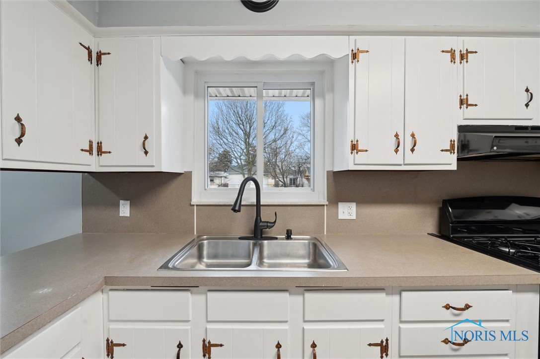 1132 Lewis Street, Rossford, Ohio image 15