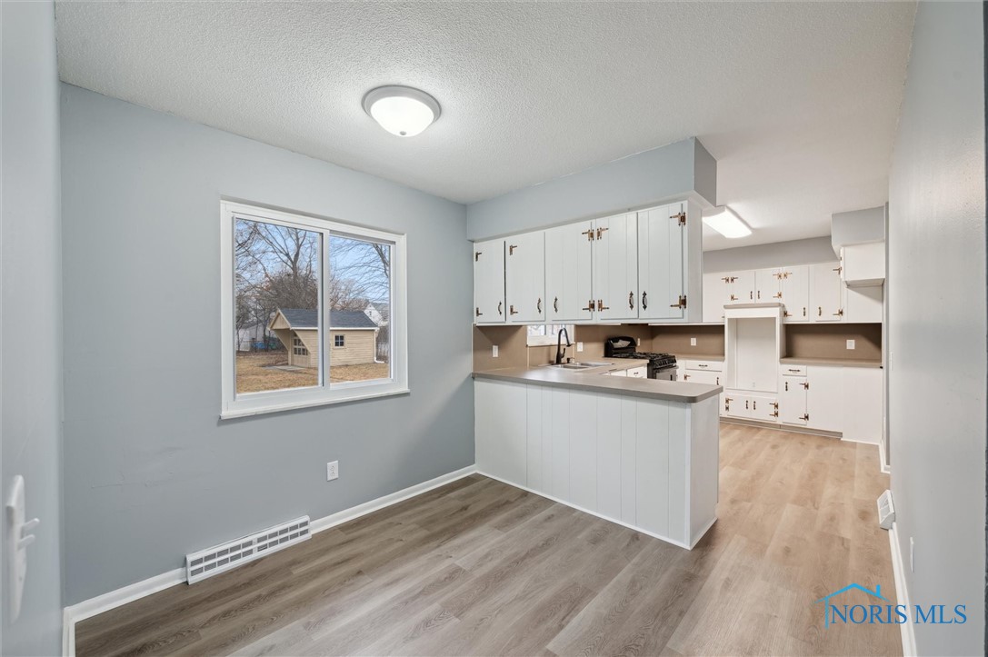1132 Lewis Street, Rossford, Ohio image 18