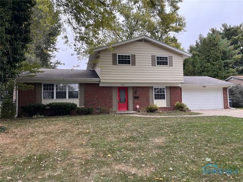 Photo of 1969 Oaklawn Drive, Toledo, OH 43614 (MLS # 6137018)