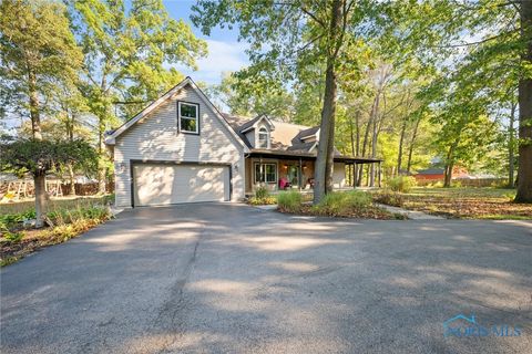 Tiny photo for 1200 County Road F, Swanton, OH 43558 (MLS # 6136728)